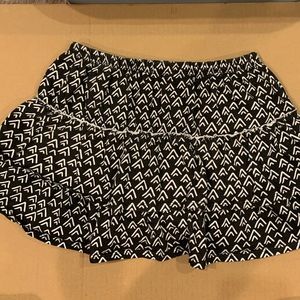 Black and White Double Layer Skirt With Shorts